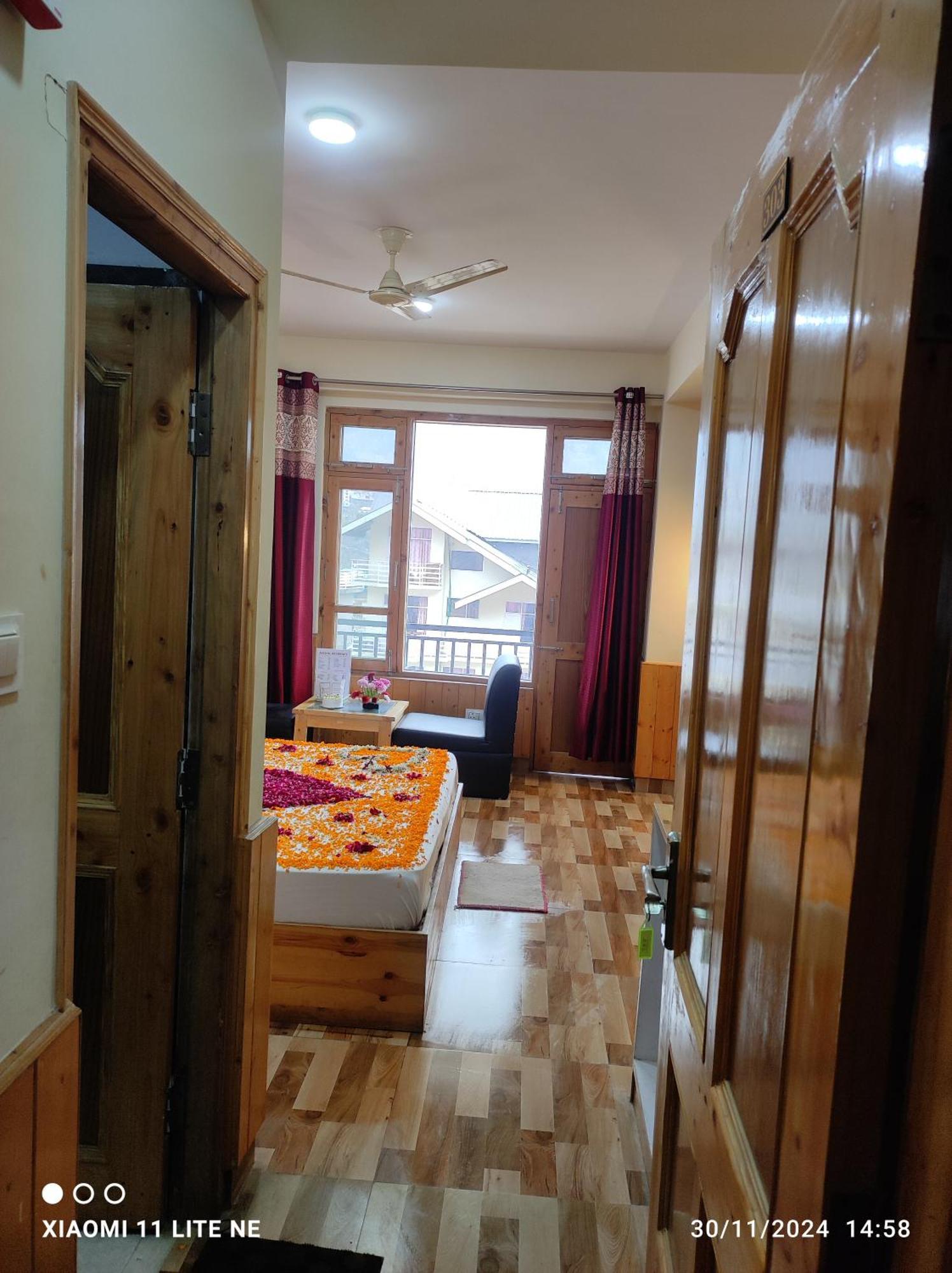 Hotel Anchal Residency Unit Of Best Quality Trip Pvt Manāli Zewnętrze zdjęcie
